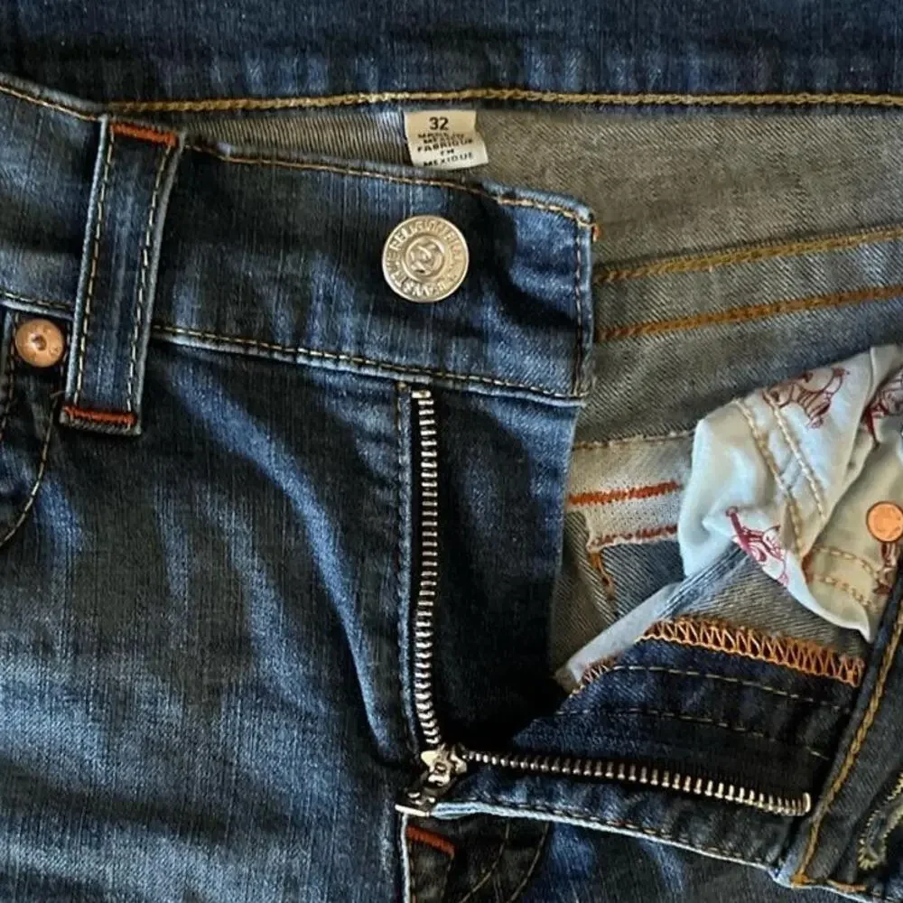 True religion cut off Bermuda Shorts 32